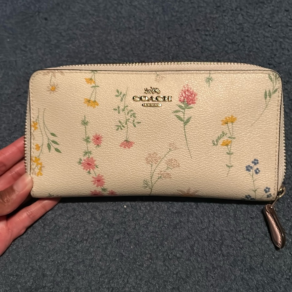 Coach Outlet Large Floral Wallet